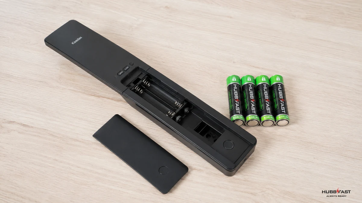 Lắp pin HubbFast Lock Edition cho khóa cửa thông minh Kaadas K9