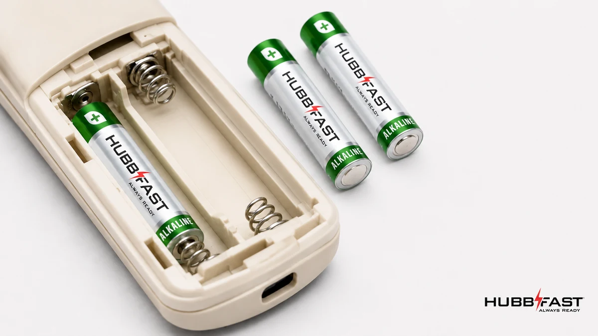 Pin Than So Với Pin Alkaline: Phân Tích Chi Tiết Để Chọn Đúng 4 Pin Alkaline HubbFast Premium chat luong thay pin than trong thiet bi